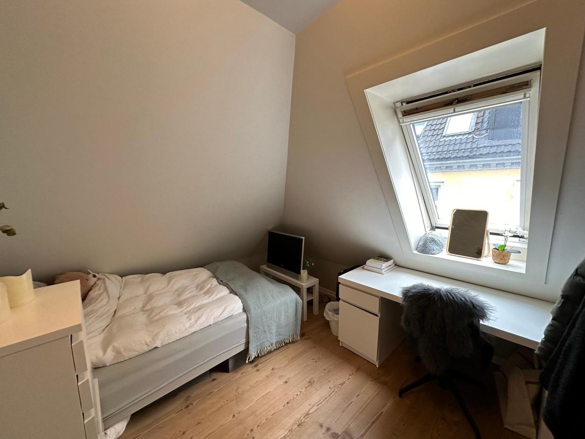 Sjarmerende Bolig Like Ved Togstasjonen Accommodatie bij particulieren Bergen