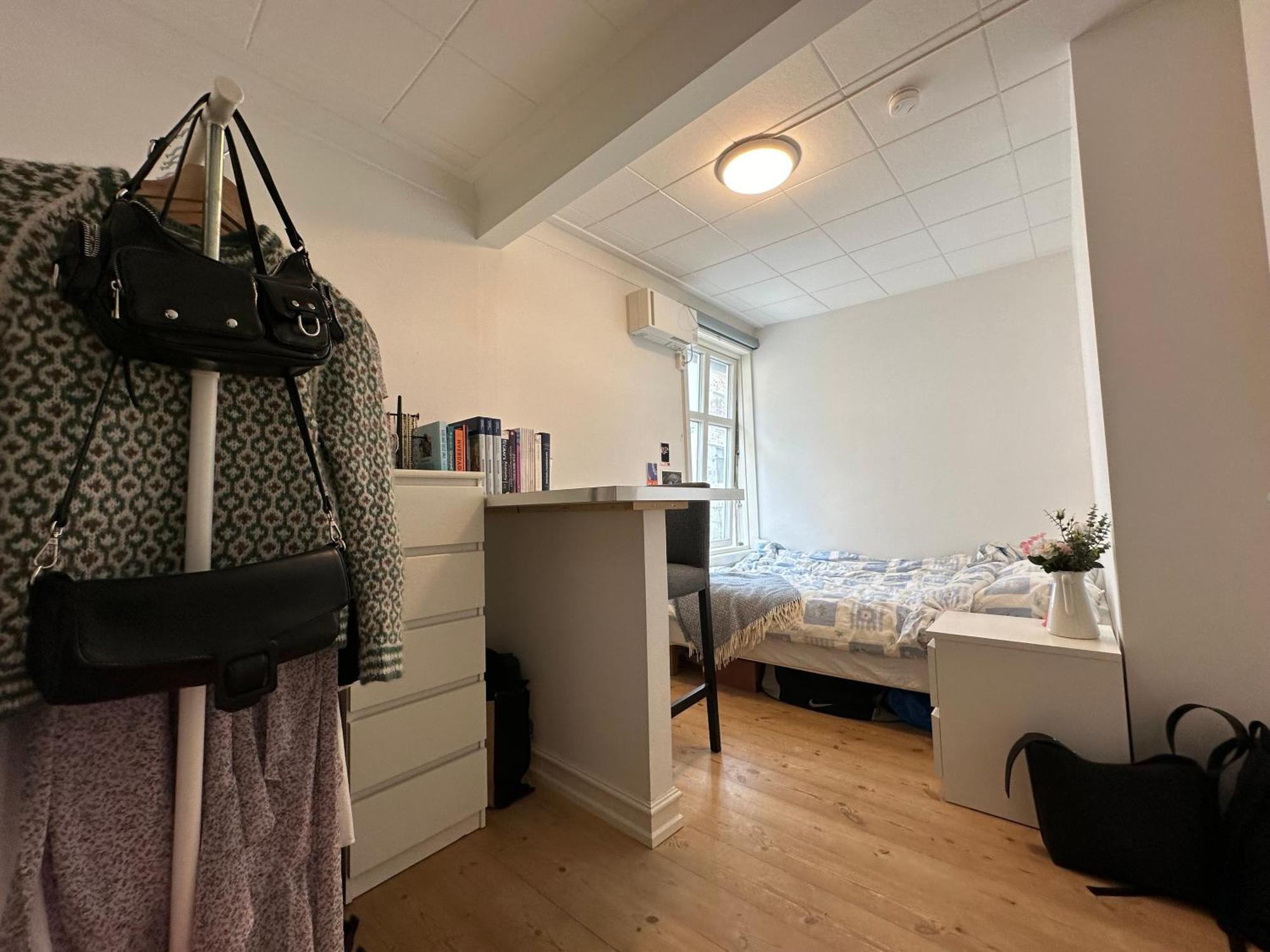 Privat overnatting Sjarmerende Bolig Like Ved Togstasjonen